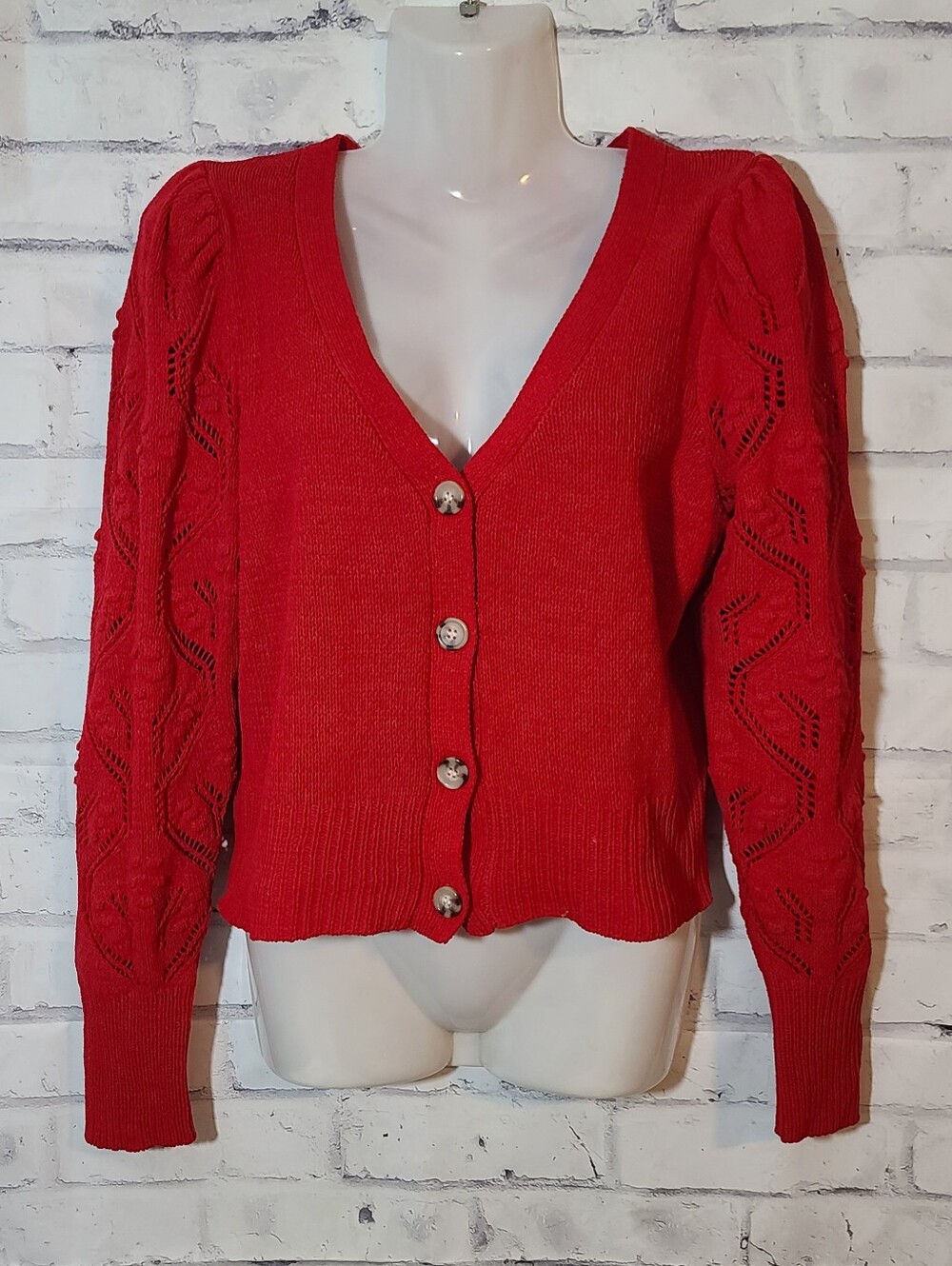Jessica Simpson Women’s Red Solid Knit V-Neck Button Puff Sleeve Cardigan M